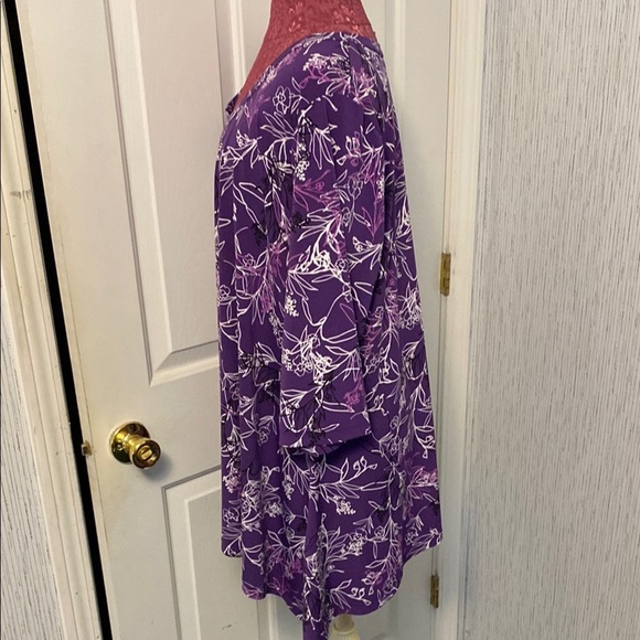 Women's Within 1X 22/24 Floral Purple Black & White Design Pattern Women's Tunic - Picture 5 of 8